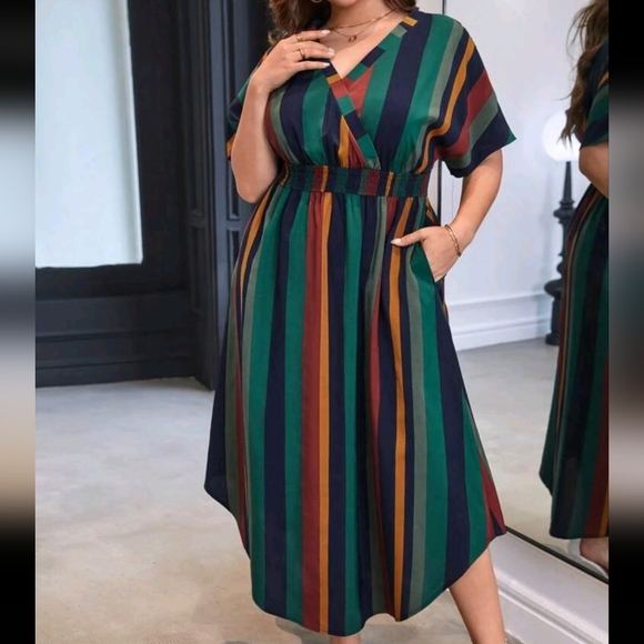 Plus Size Stripe Print Short Batwing Sleeve Pocket Maxi Dress Green - Picture 3 of 6